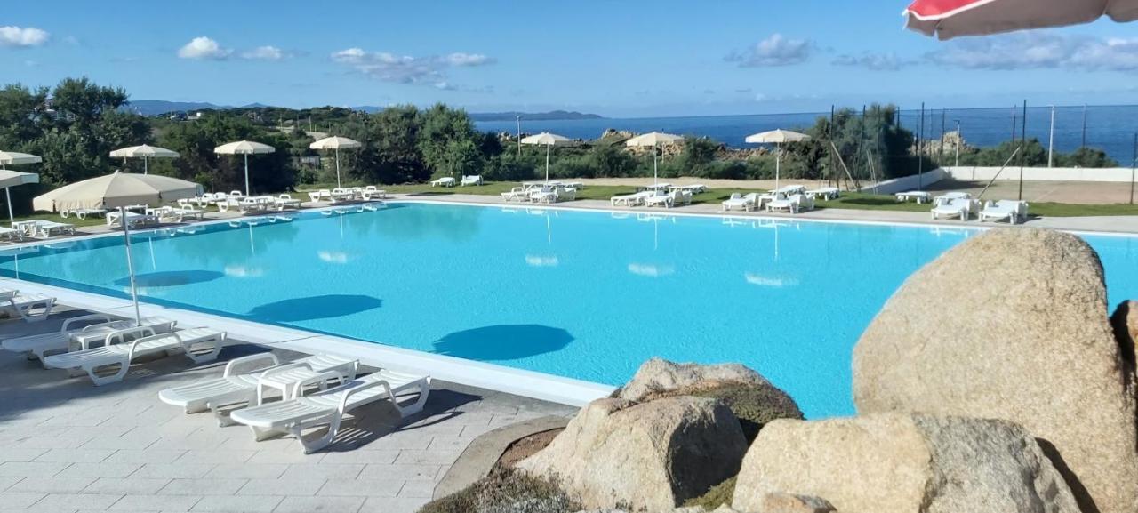 Residence Baia Santa Reparata Santa Teresa Gallura Exteriör bild