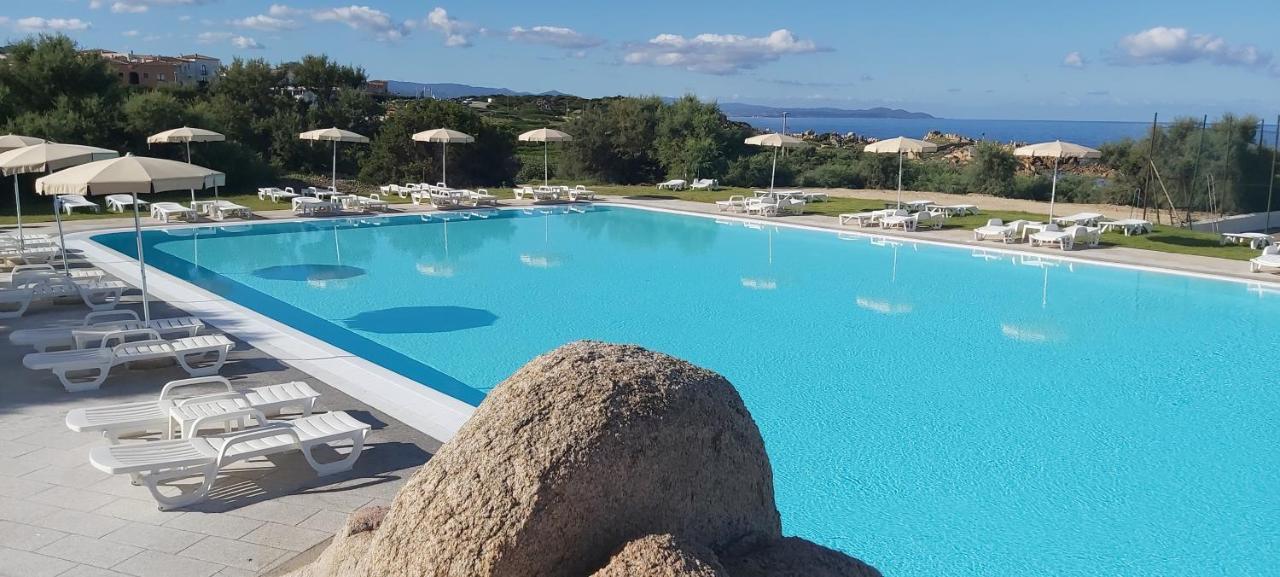 Residence Baia Santa Reparata Santa Teresa Gallura Exteriör bild